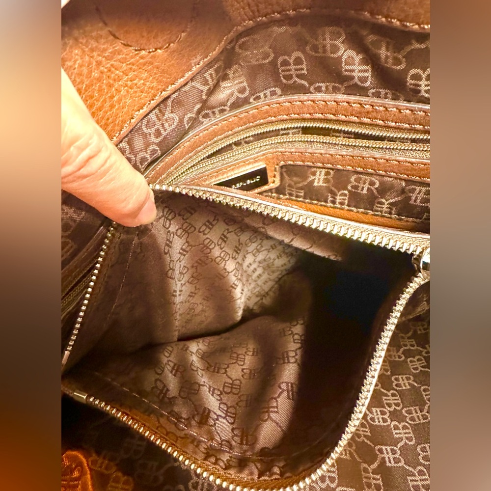 Banana Republic Cream and Brown Woven Shoulder Bag - Picture 9 of 13
